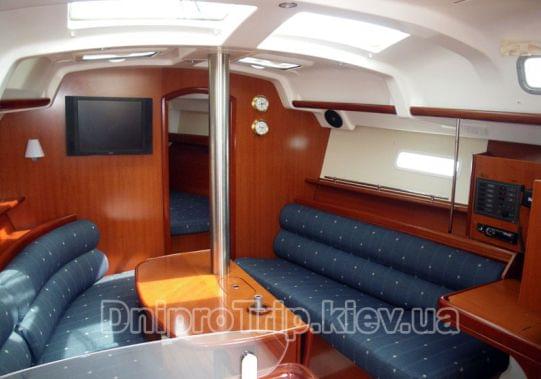 Яхта "Бенету 343"