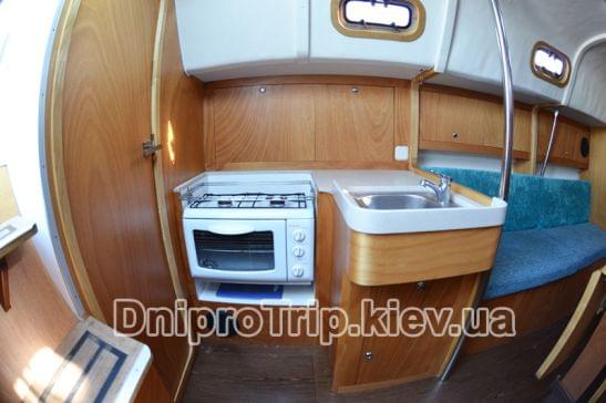 Яхта "Пилар"