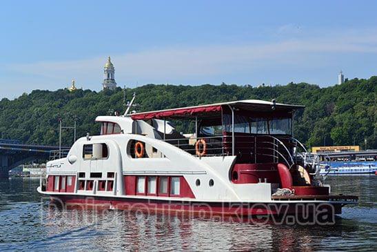 Теплоход "Антей"