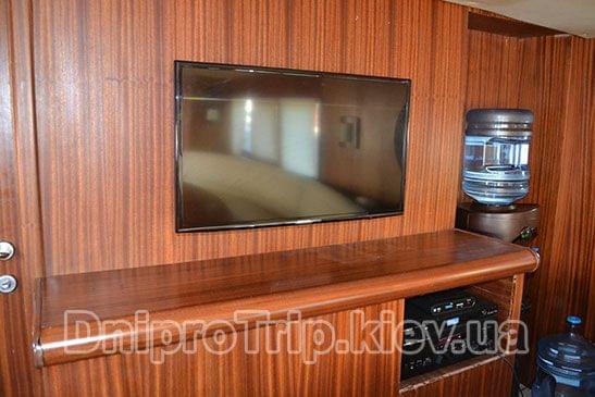 Теплоход "Антей"