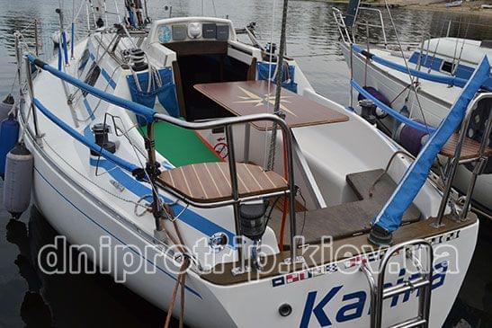 Яхта "Карина"