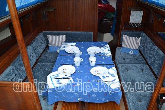 Яхта "Карина"