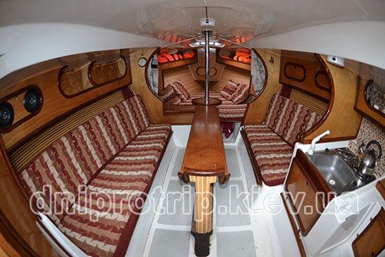 Яхта "Дельта"