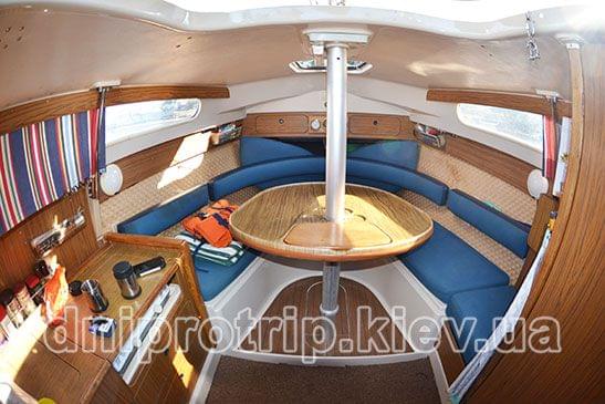 Яхта "Королева"