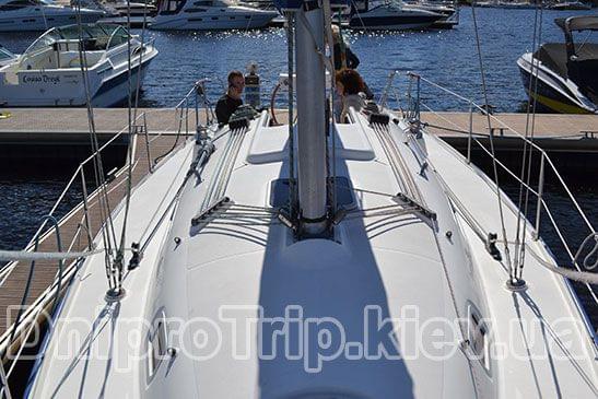 Яхта Орияна 33